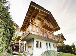 Beautiful chalet with views from balcony